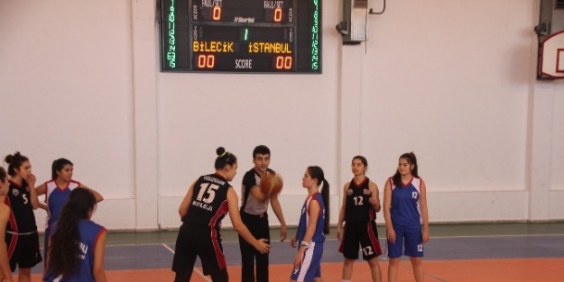 Liseler Arası Genç Erkek Ve Kız Basketbol Müsabakaları Başladı