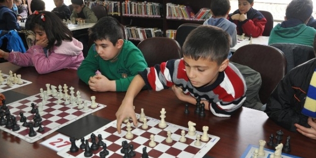 Sorgun’da Satranç Turnuvası Başladı
