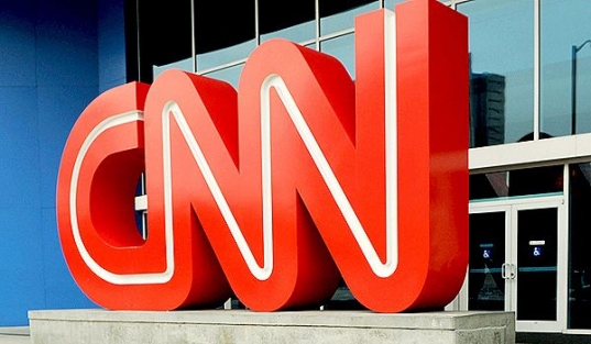 CNN'de şok istifa