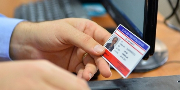 65 Yaş Kartlarının Dağıtımına Başlandı