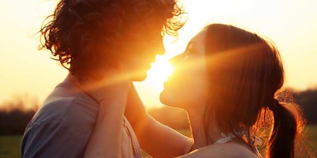 Bir öpücükte 80 bin bakteri yayılıyor