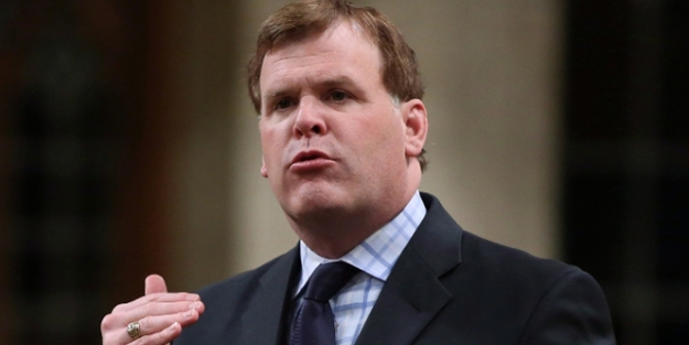 Dışişleri Bakanı'na yumurtalı saldırı