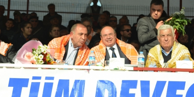 Vali'nin uyarısına sinirlenen Gürsel Tekin...