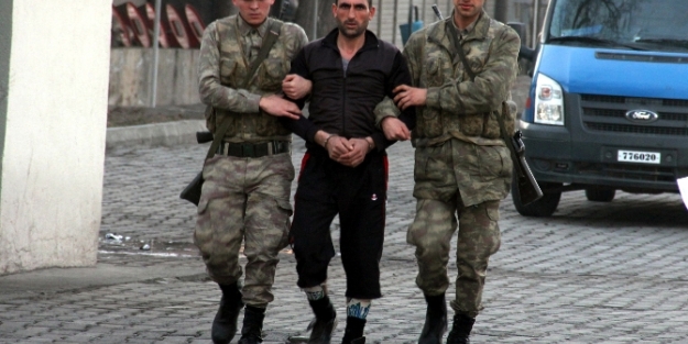 Halı saha maçında yakalandı