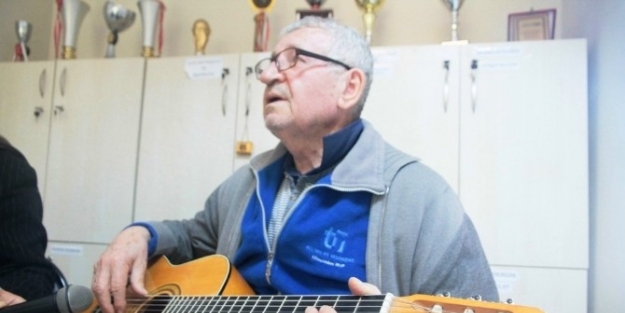 Ko-mek Her Yaştan İnsana Hizmet Veriyor