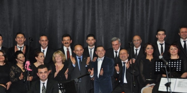 Kartepe’de Türk Halk Müziği Konseri