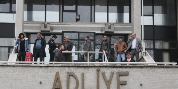 Van’daki Muhtarlık Kavgası Davasında 4 Tahliye