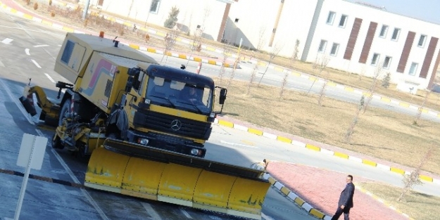Iğdir Havaalanı’nda Çevre Düzenleme Çalişmalari