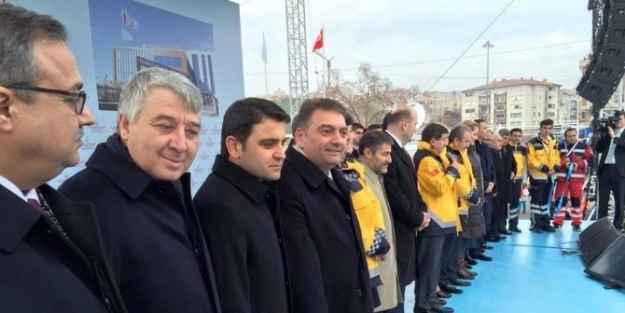 Sağlık Bakanlığı’ndan Düzce’ye 5 Ambulans