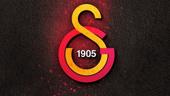 Galatasaray o isimle masaya oturdu