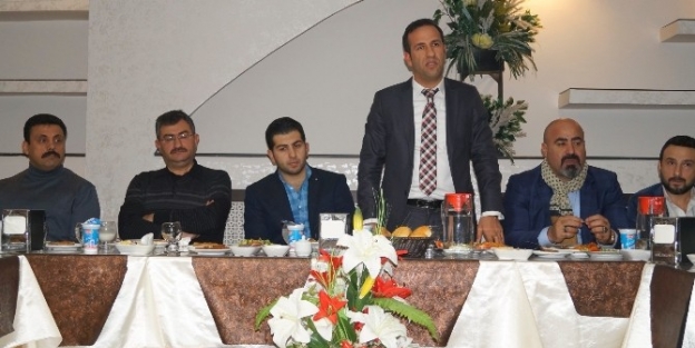 Yeni Malatyasporlu Yöneticiler İle Taraftarlar Bir Araya Geldi