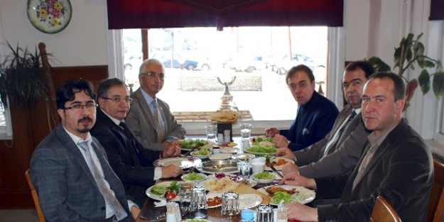 Milletvekili Vural Kavuncu’dan Güral’a Tebrik Ziyareti