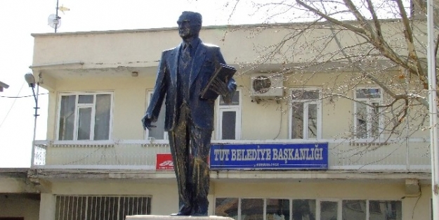 Tut Belediyesi Borç Batağında