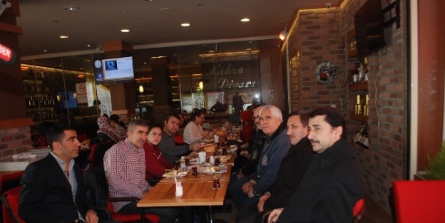 Öğrencilere Uygulamalı Doğal Beslenme Dersi