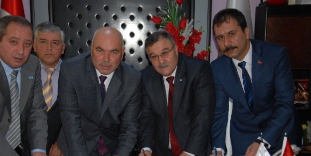 Karaisalı Belediyesi’nde Sosyal Denge Sözleşmesi İmzaladi