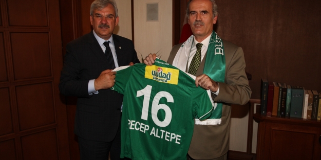 Altepe'den bin forma!