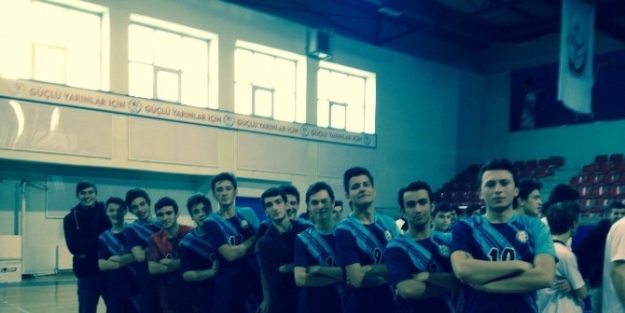 Akçakoca Anadolu Lisesi İl Birincisi Oldu