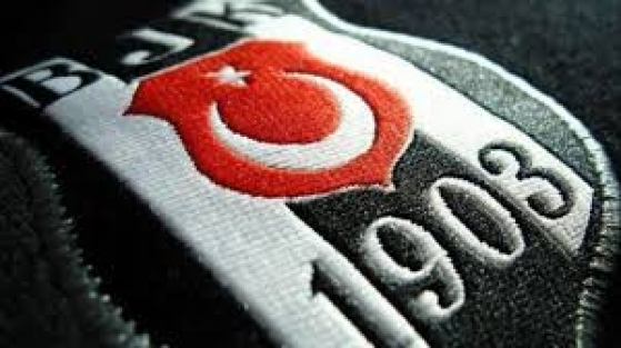 Beşiktaş'ın Çek stoperi kampı terk etti