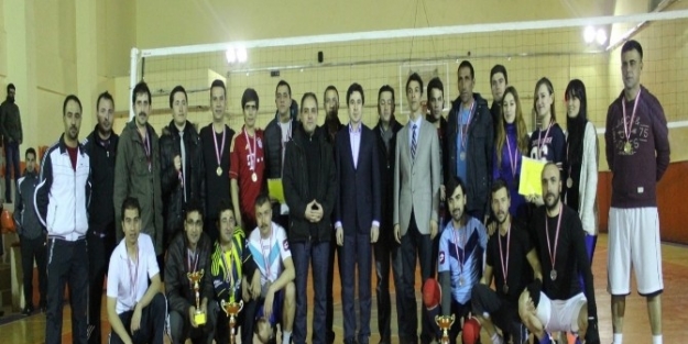 Dönmez Karayazı’ya Sporu Sevdirdi