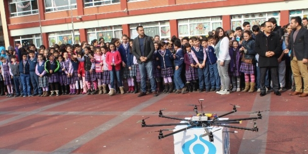 Gökten “uyuşturucuya Hayır” Broşürleri Yağdırıldı