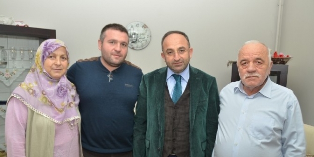 Başkan Üzülmez’den Ev Ziyaretleri