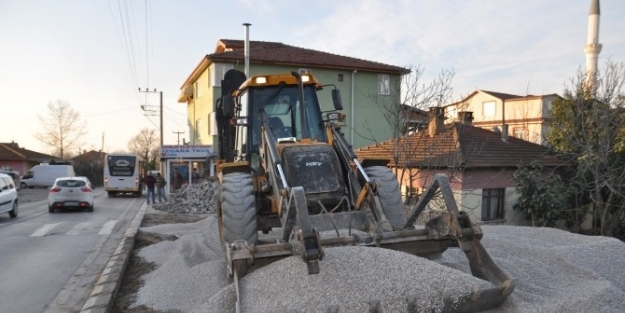 Kartepe Rahmiye Mahallesinde Parkeler Yenileniyor