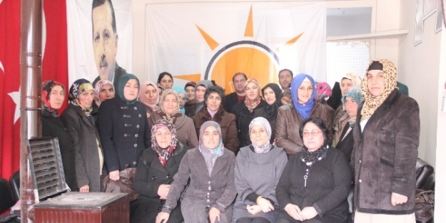 Çildir Ak Parti Kadın Kolları Başkanını Seçti