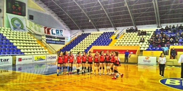 Ayvalıklı Voleybolcular Balıkesir Şampiyonu Oldu