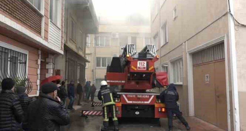 Bursa'da yangın!  Mahalleli sokağa döküldü