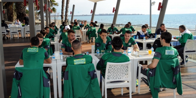 Bursaspor barbekü partisinde bir araya geldi!