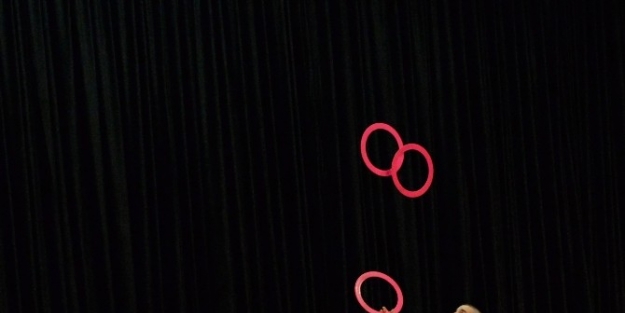 Sihirli Adam Karesi’de