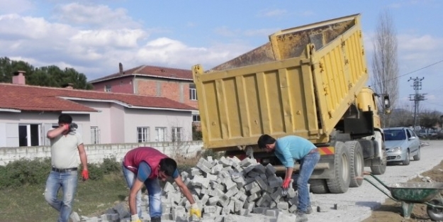 Ödemiş’te Mahallelerdeki Çalişmalar Sürüyor