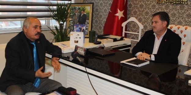 Emeklilerden Ak Parti’ye Ziyaret