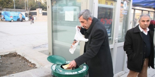 Yozgat Belediyesi Bayat Ekmekleri Sokak Hayvanları İçin Toplayacak