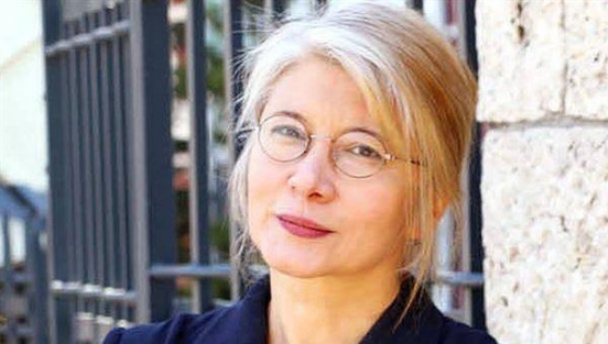 Emine Ülker Tarhan hastaneye kaldırıldı