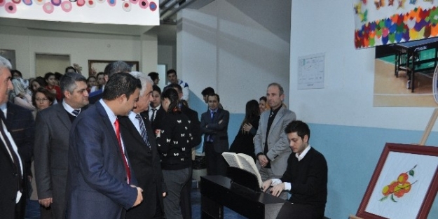 Minik Picasso’lar Sergi Açtı