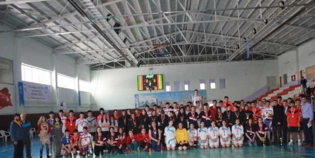 Hentbola Spor Lisesi Damgası