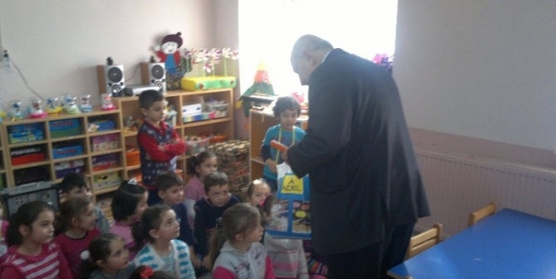 Thk Hisarcık Şubesinden Öğrencilere Kırtasiye Yardımı