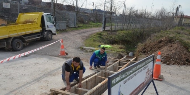 Köseköy’de Yağmursuyu Izgara Çalişmasi Yapılıyor