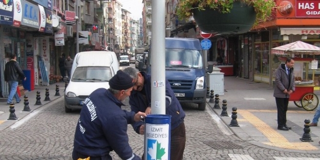 “çöp Sepetleri İlan Panosu Değil”