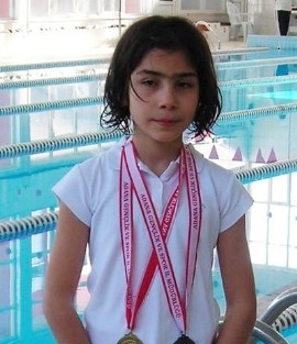 11 Yaşındaki Milli Yüzücü Havuzda Boğulma Tehlikesi Atlattı