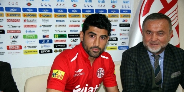 Ahmet Aras Antalyaspor’da