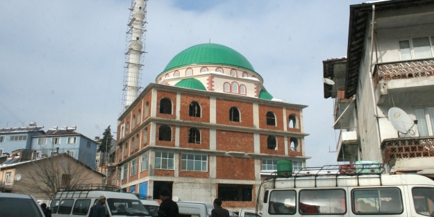 Büyükorhan Merkez Camii bu yıl hizmete giriyor
