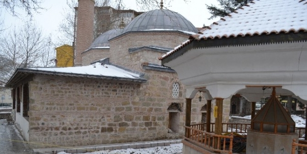 İskilip’te 3 Tarihi Cami Restore Ediliyor