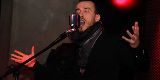 Cem Adrian Bursa'da kulakların pasını sildi