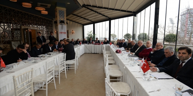 Mobilya sektörünün öncüleri BTSO'da bir araya geldi