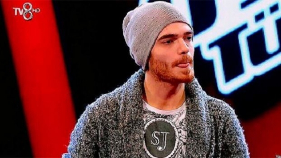 O Ses Türkiye yarışmacısı Elnur'un sırrı ortaya çıktı