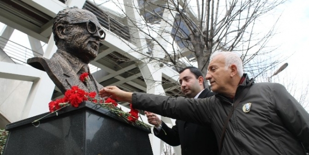 Kocaeli’li Gazeteciler Uğur Mumcu’yu Unutmadı