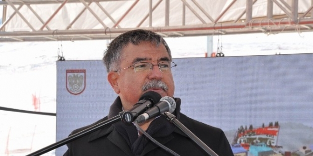 Bakan Yılmaz, Sivas’ta