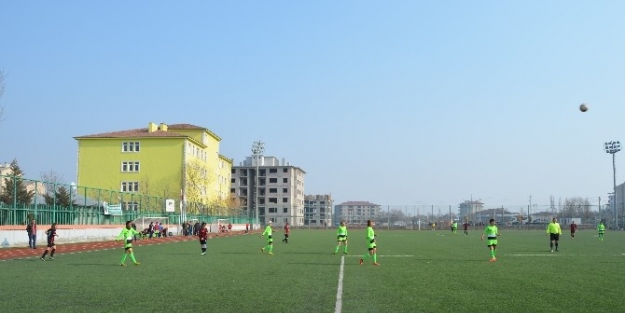 Iğdir Bayan Futbol Takımı Maçı 3-0 Kazandı